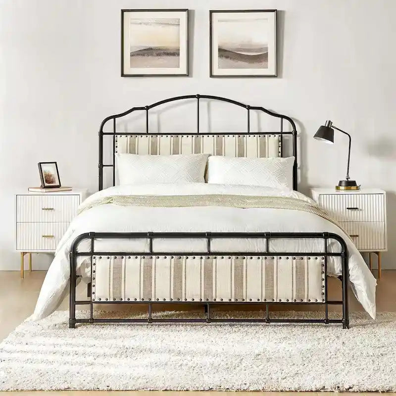 Lit plateforme en métal industriel avec tête de lit haute – Beige / Marron / Rayures, Queen, 1-2 personnes