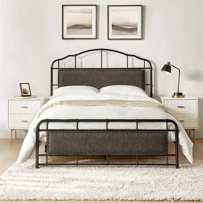 Lit plateforme en métal industriel avec tête de lit haute – Beige / Marron / Rayures, Queen, 1-2 personnes