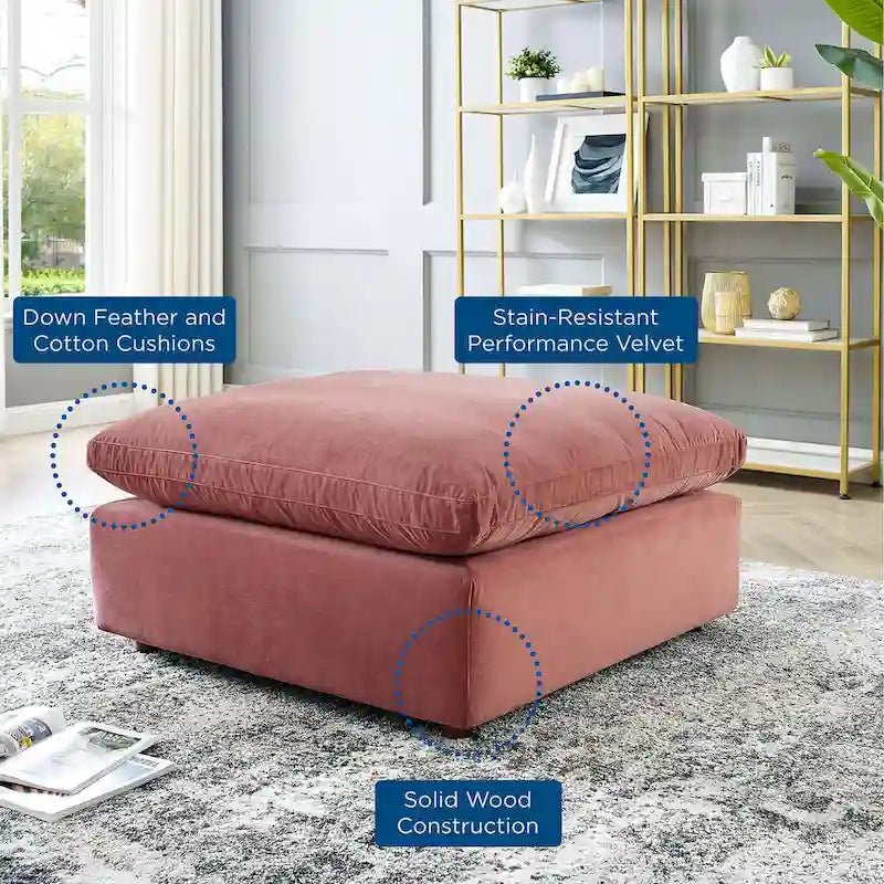 Repose-pieds carré en velours gris clair, 1 à 2 places